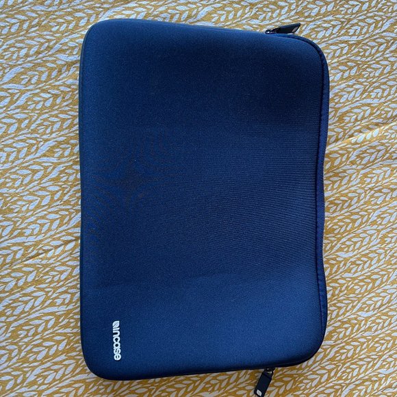 Computer protective sleeve - Picture 1 of 5